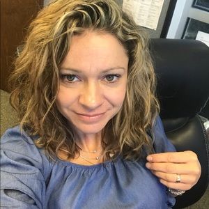 Meet your Posher, Ashley